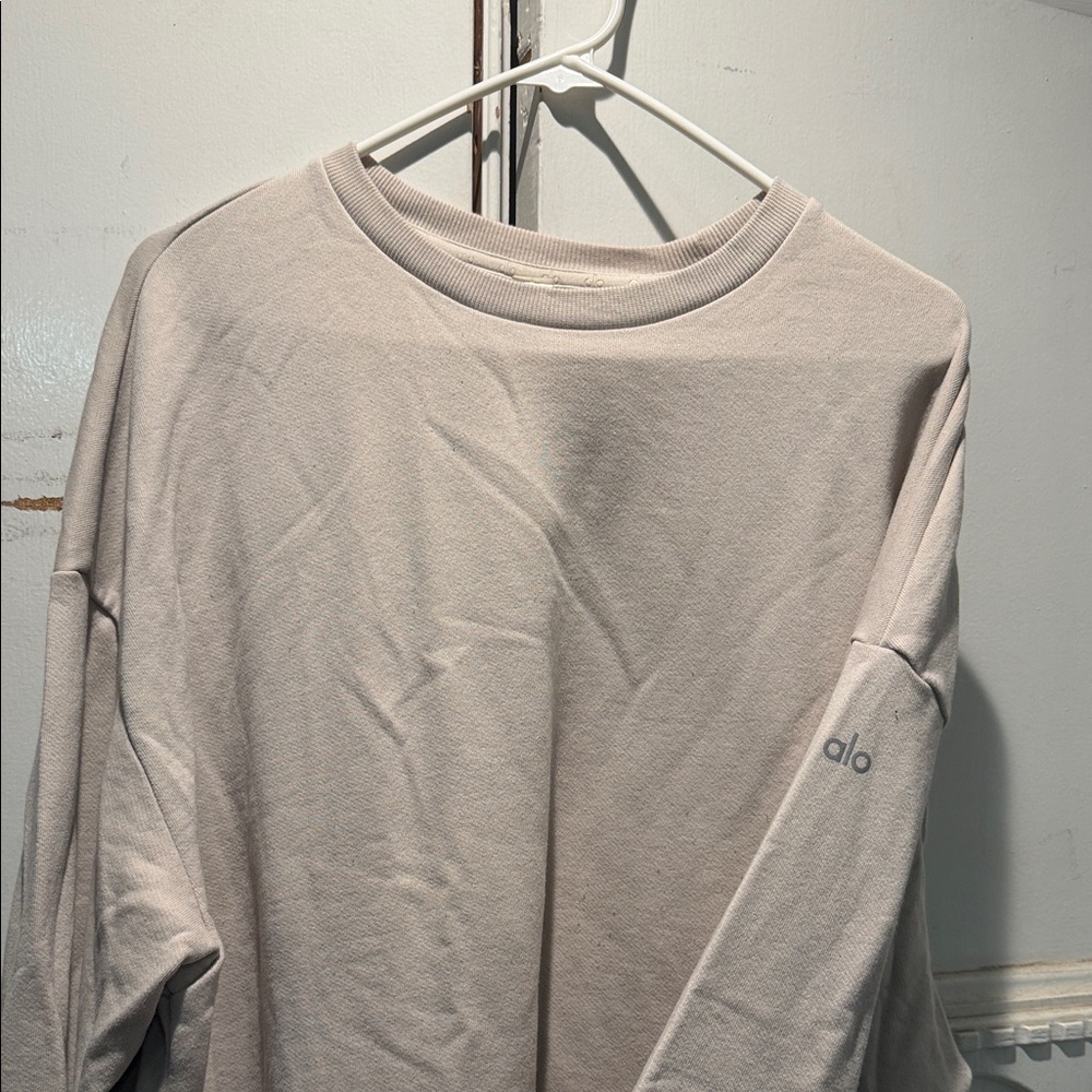 ALO Yoga Cream Crew Neck Sweater